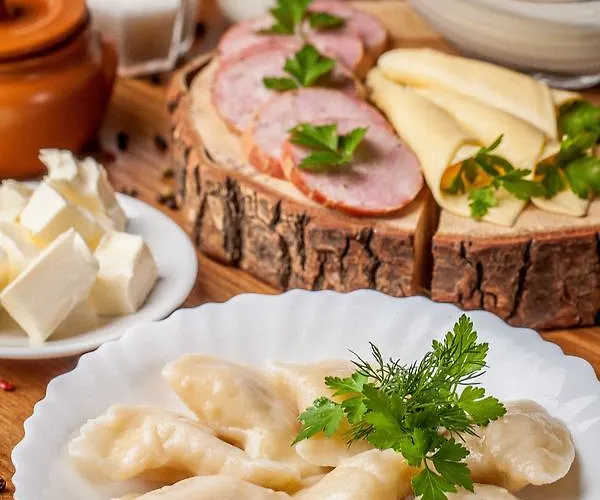 纳潘卡酒店 2* 亚列姆切